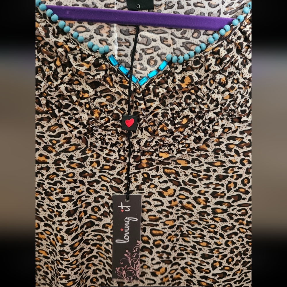 LOVING IT ❤️ Leopard Print Stretch Knit Beaded V-Neck 3/4 Sleeve Tunic Blouse-1X